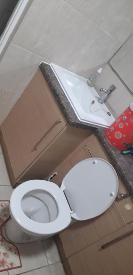 7, Cranehouse Brangbourne Road One Big Double Room Available On Reasonable Price, Shared Flat ロンドン エクステリア 写真