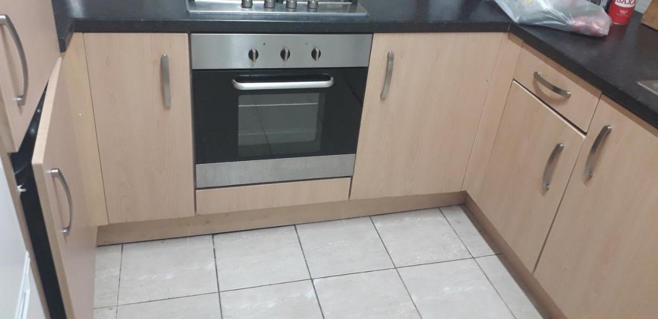 7, Cranehouse Brangbourne Road One Big Double Room Available On Reasonable Price, Shared Flat ロンドン エクステリア 写真