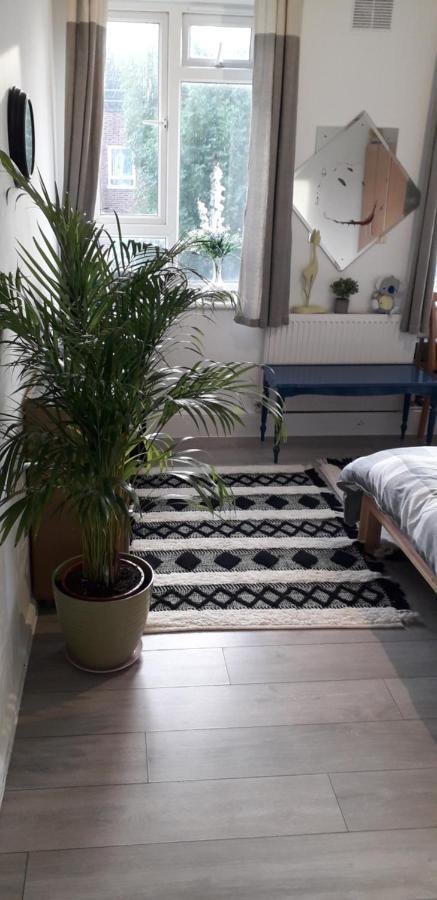 7, Cranehouse Brangbourne Road One Big Double Room Available On Reasonable Price, Shared Flat ロンドン エクステリア 写真